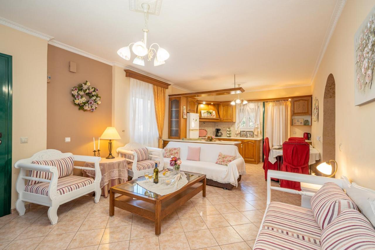 Artemis Superb 2 Bedroom Apartment 700 M Away From The Beach Minia Exteriér fotografie