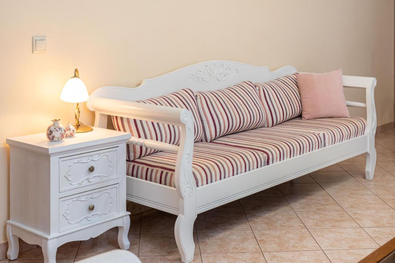 Artemis Superb 2 Bedroom Apartment 700 M Away From The Beach Minia Exteriér fotografie